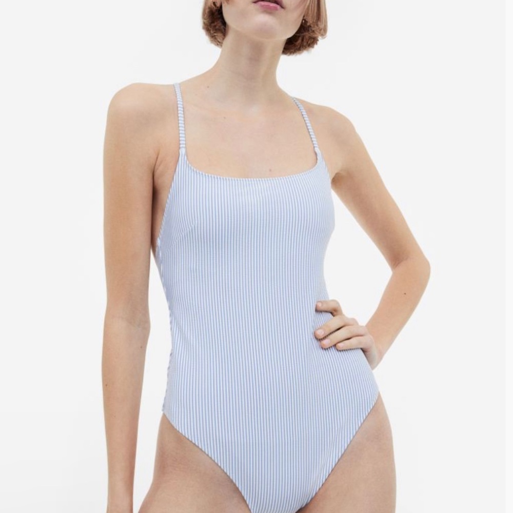 H&M HIGH LEG SWIMSUIT SQUARE NECKLINE